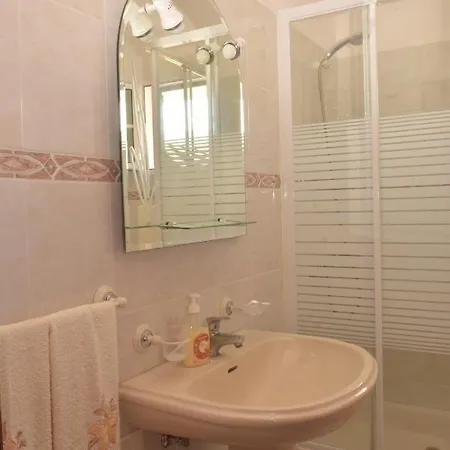 Landure Penthouse Apartment *